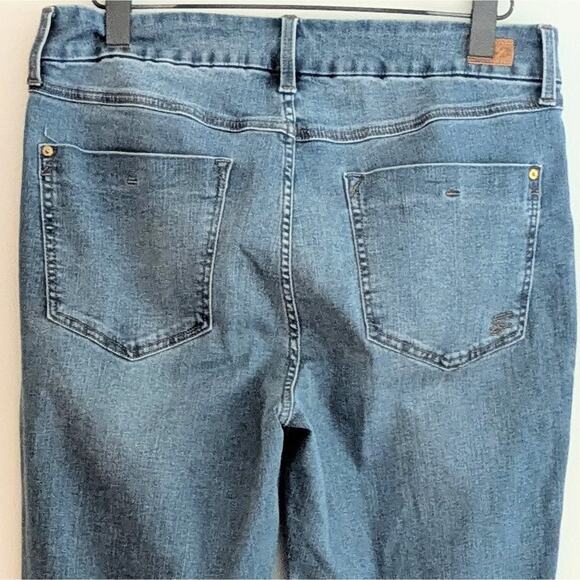 Seven 7 Tummyless High Rise Slim Boot Jeans Womens 14 Blue Light Stretch Denim - Picture 4 of 11